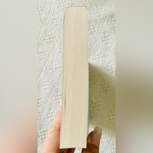 🔥4 for $20🔥📖💛Hidden Figures by Margot Lee Shetterly💛📖 - Picture 4 of 6